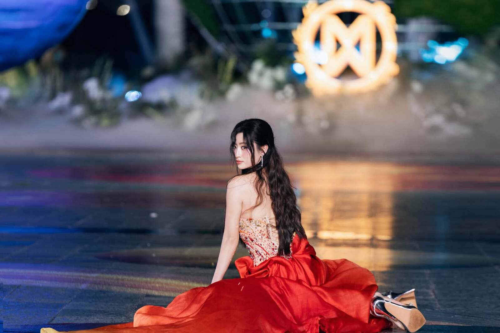 bzvn-luong-thuy-linh-te-nga-tai-vbff-miss-world00003