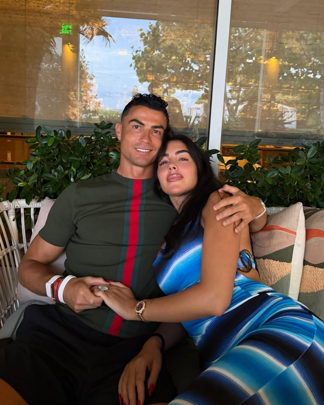 Cristiano Ronaldo và Georgina Rodríguez kết hôn sau một thập kỷ bên nhau插图3