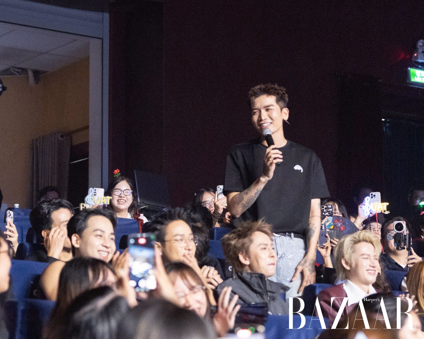 Dàn Anh Tài “quậy đục nước” fancon đầu tiên của Vương Anh Tú插图7
