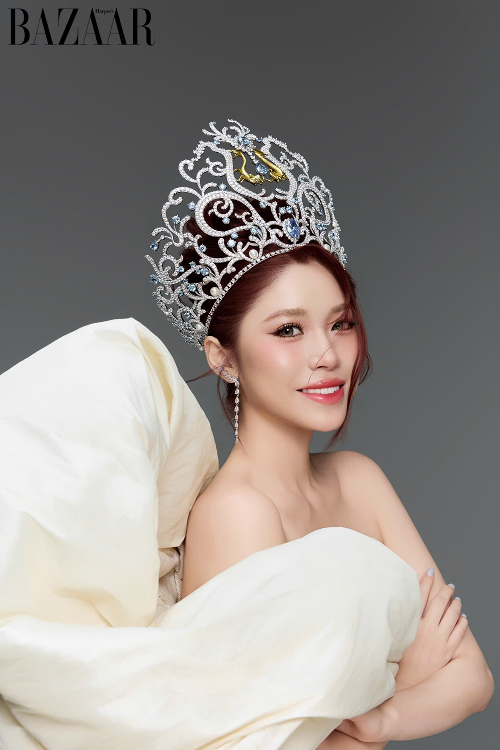 Nhan sắc của “Hoa hậu biết 4 thứ tiếng” sau một năm đăng quang插图