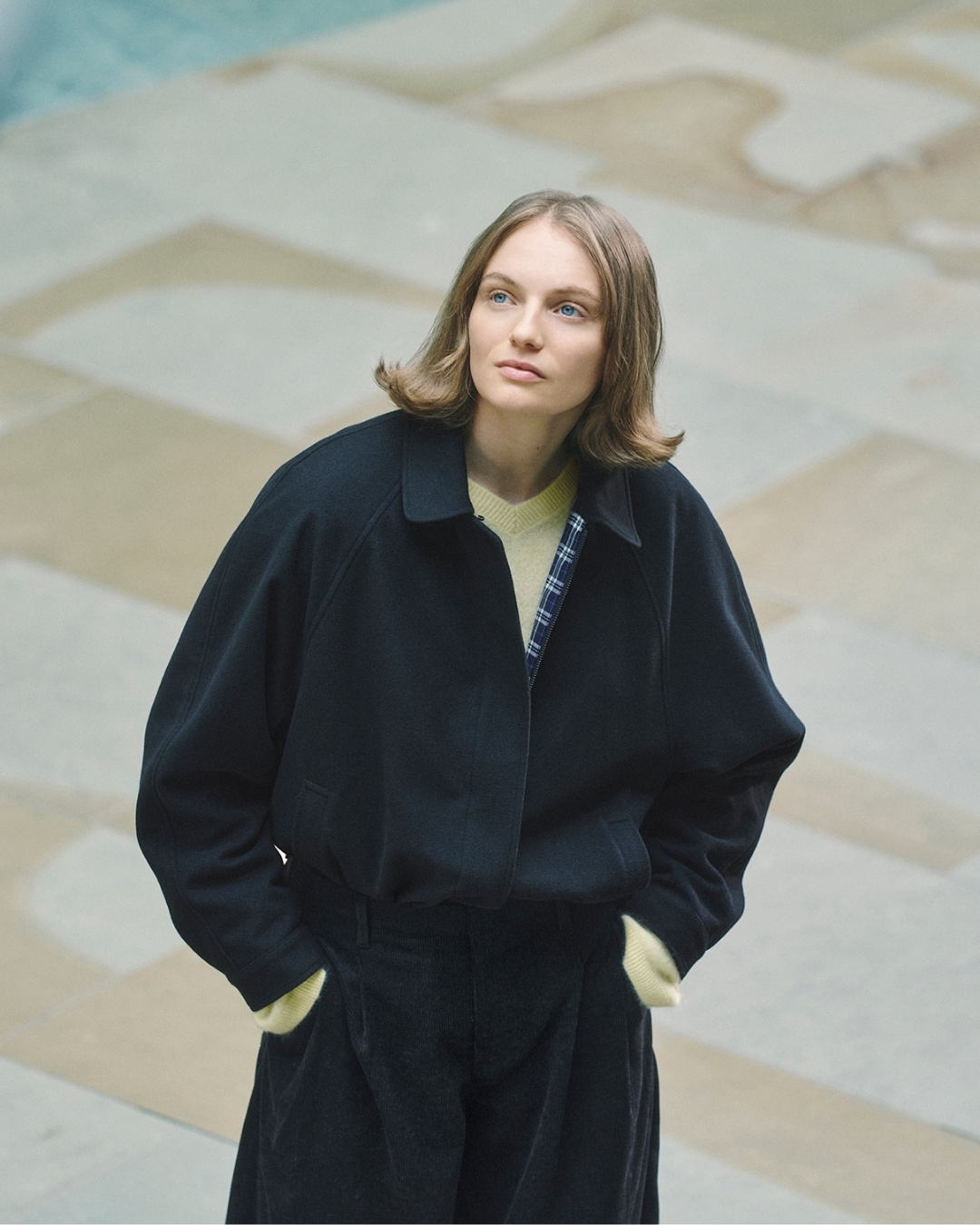Clare Waight Keller “giấu” kỹ nghệ Haute Couture trong UNIQLO : C Thu/Đông 2026插图3