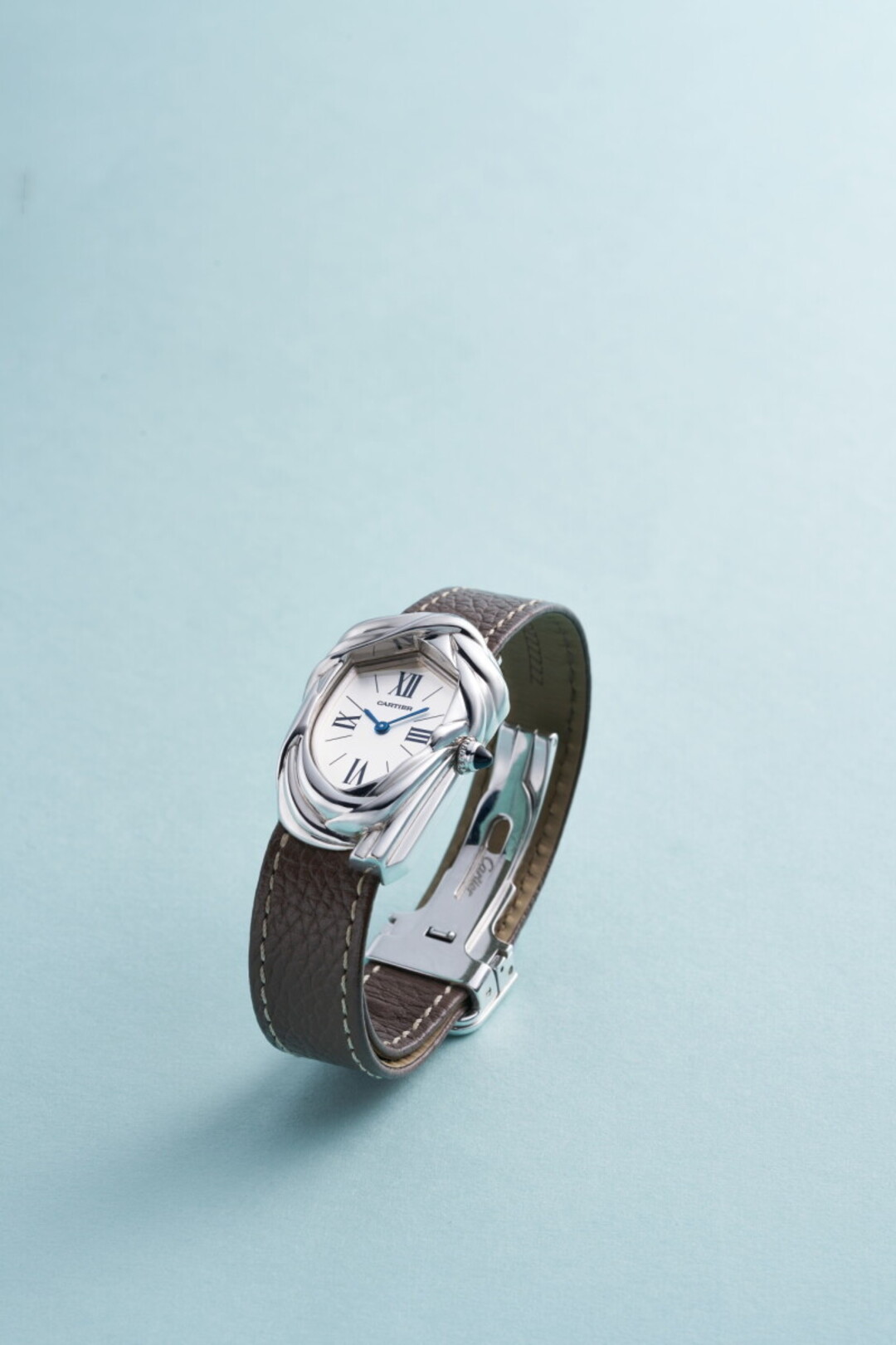 bzvn cartier cheich vang trang sothebys 2026 dau gia (1)