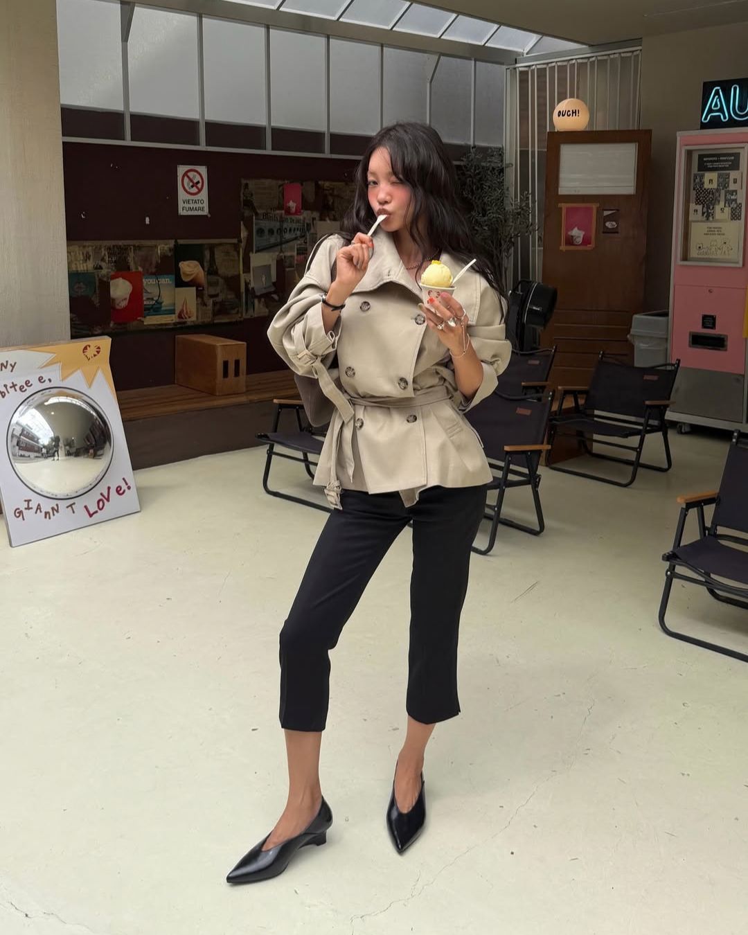 bzvn cropped trench coat ao khoac dang ngan trend thu dong 2026 (2)