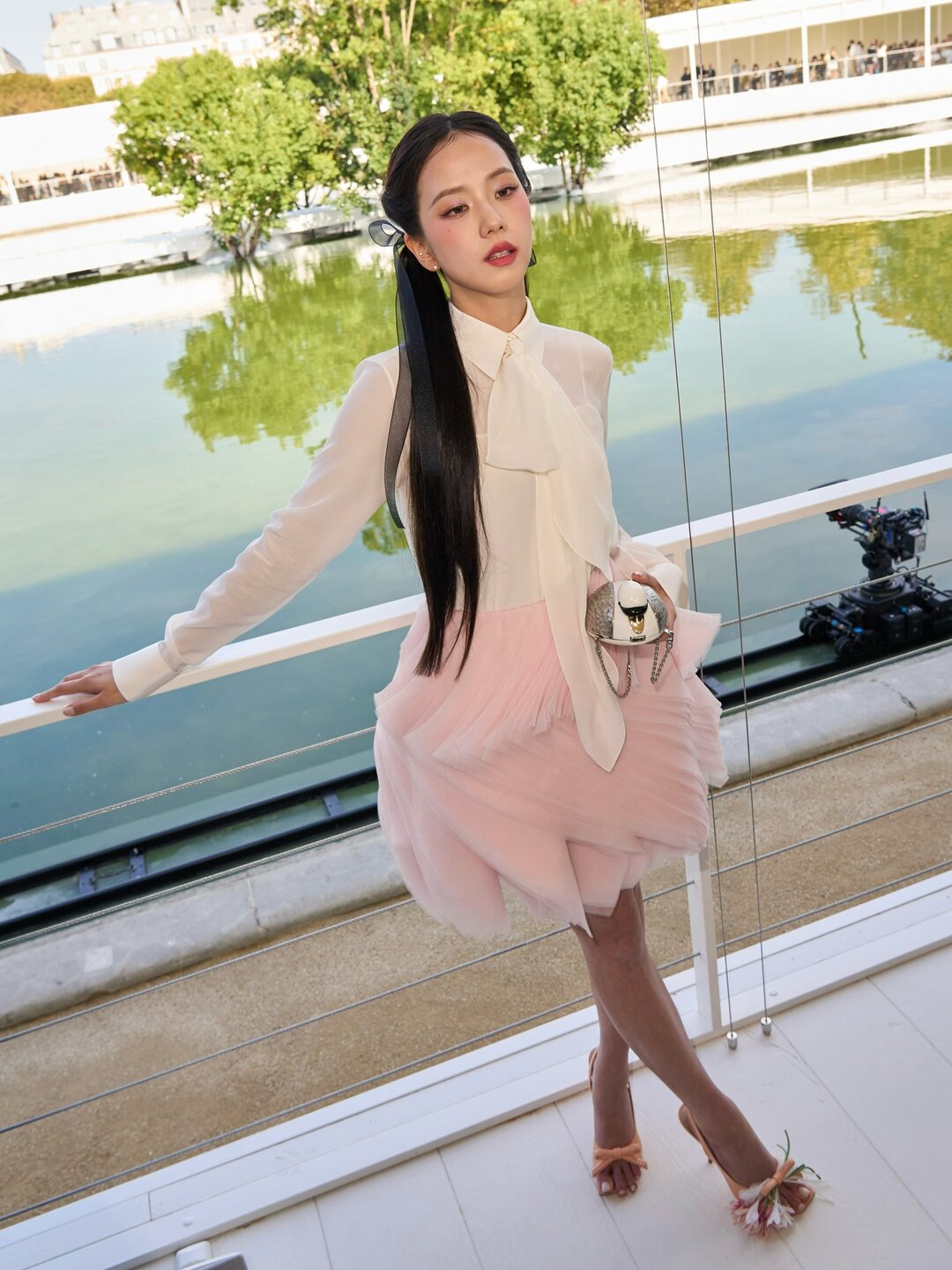 bzvn jisoo dior xuan he 202700003