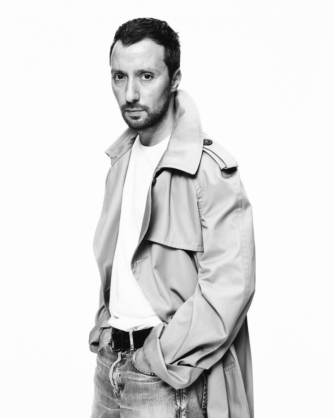 bzvn tin don anthony vaccarello roi saint laurent00001