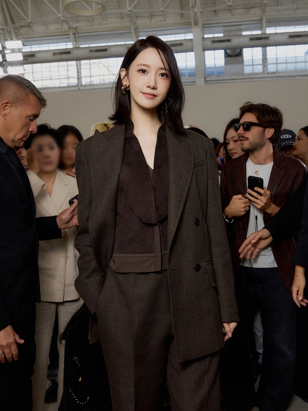 bzvn yoona max mara xuan he 202700003