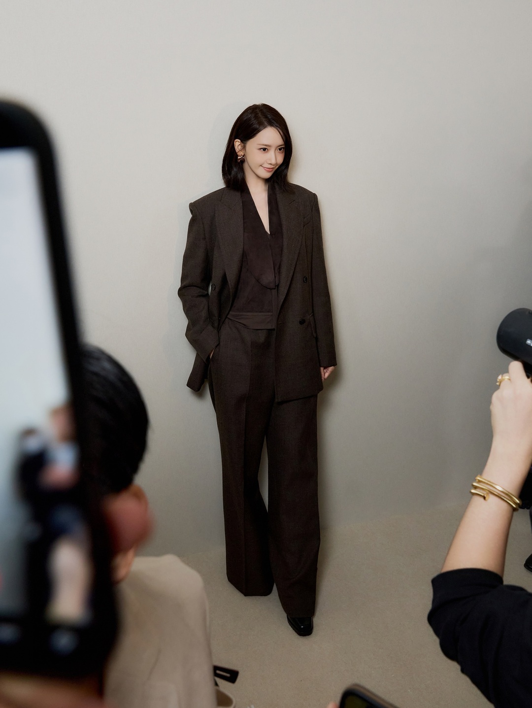bzvn yoona max mara xuan he 202700004
