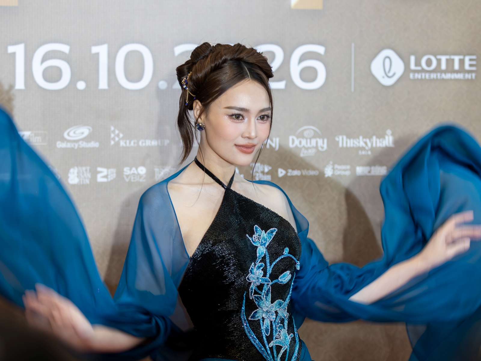 ninh-duong-lan-ngoc-vai-thi-lieu-chi-chi-em-em-3