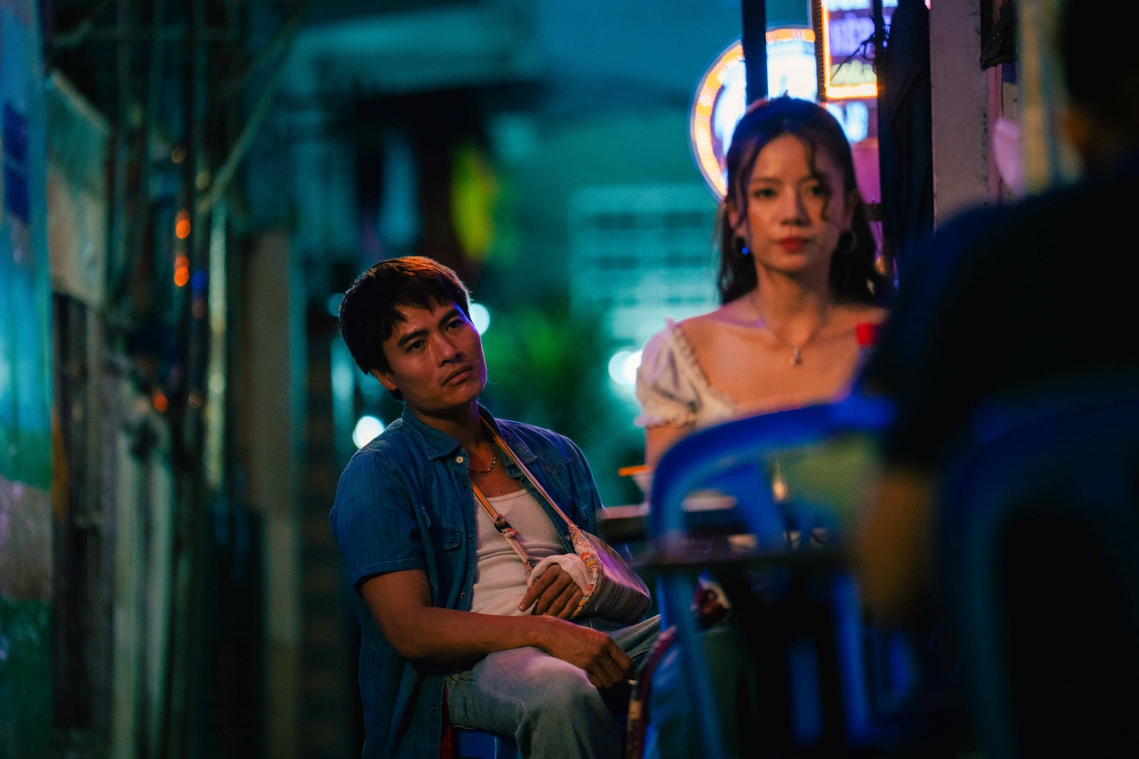 vo-tan-phat-le-ha-anh-tung-anh-cuoi-hau-len-huong