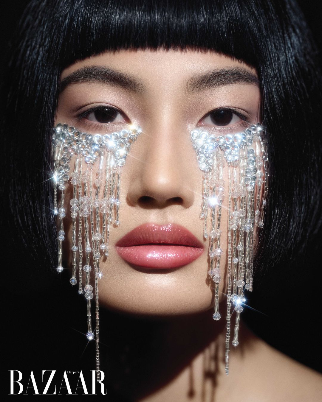 Silver Luxe: Xu hướng trang điểm sắc bạc ánh kim插图