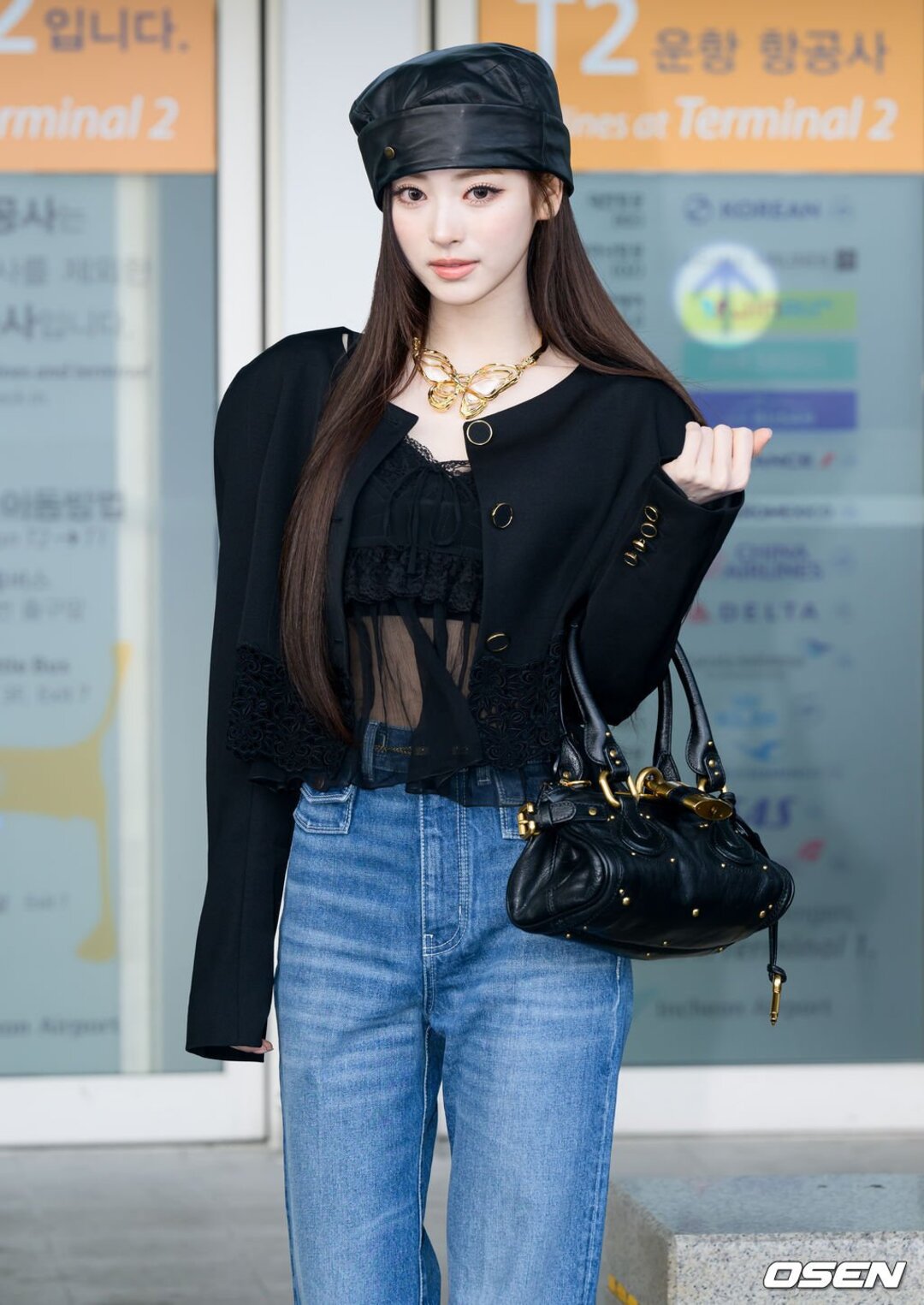bzvn anna meovv chloe xuan he 202700009