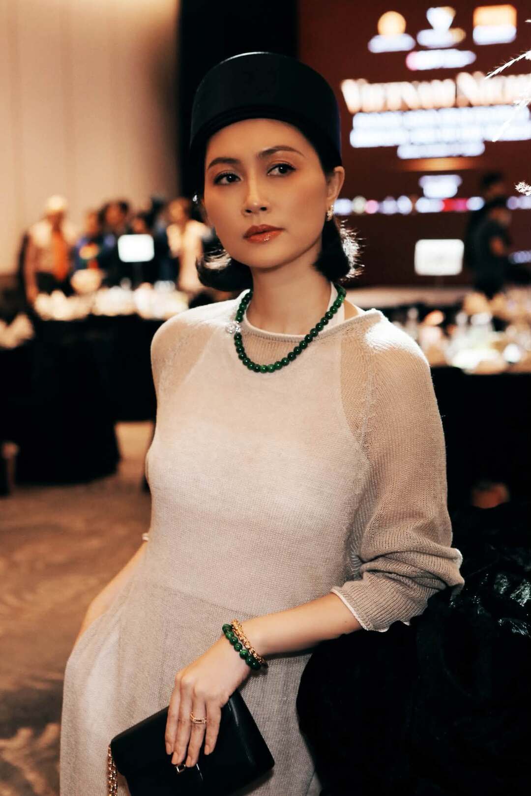 bzvn ao dai do thi hai yen lien hoan phim busan biff 2026 (2)