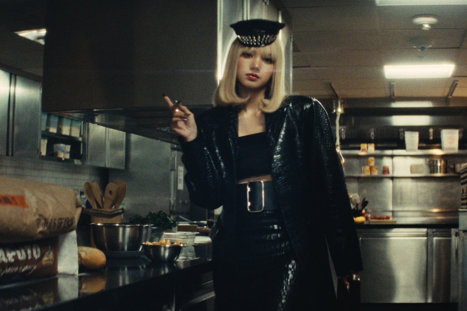 bzvn lisa tarantino mv00001