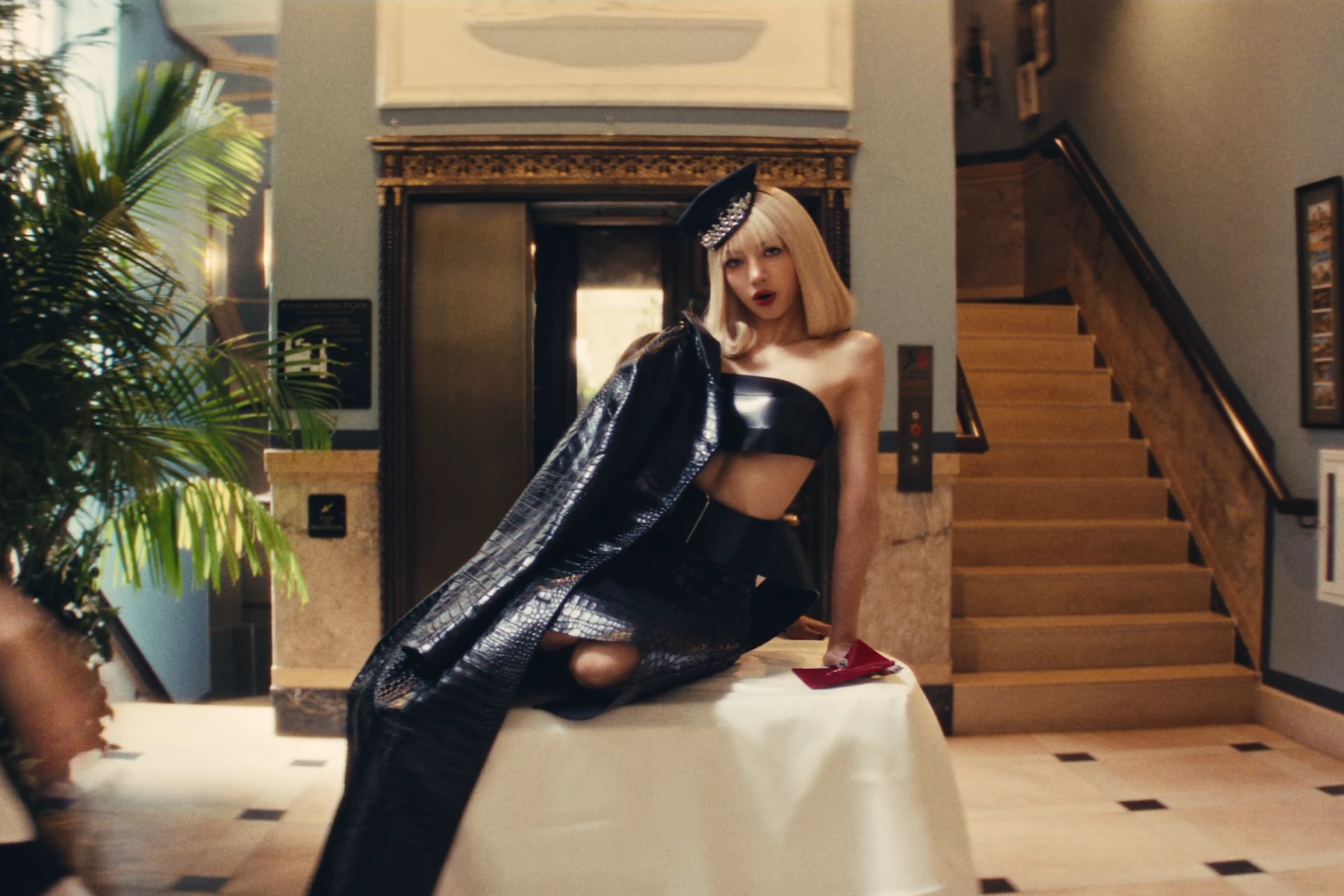 bzvn lisa tarantino mv00004