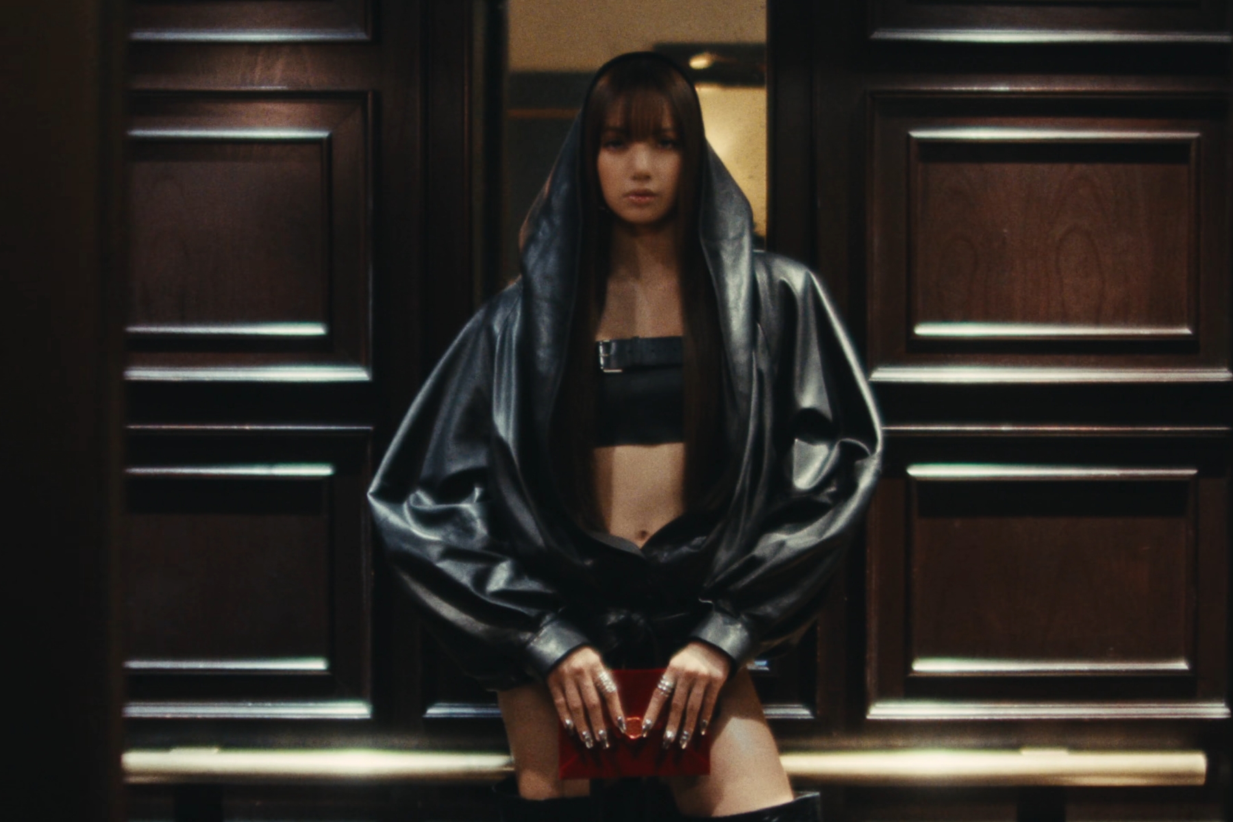 bzvn lisa tarantino mv00005
