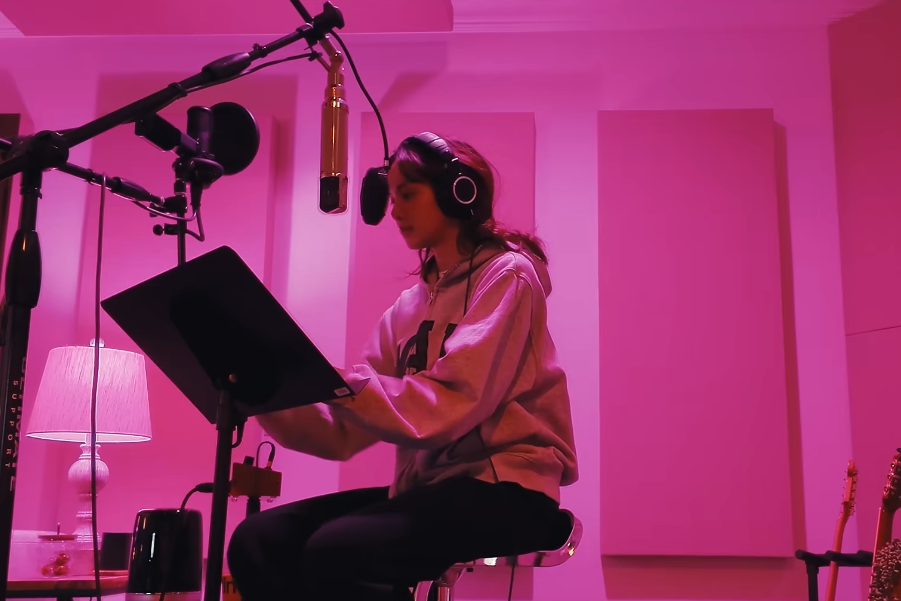 bzvn review always lalisa 2026 phim tai lieu lisa blackpink00014