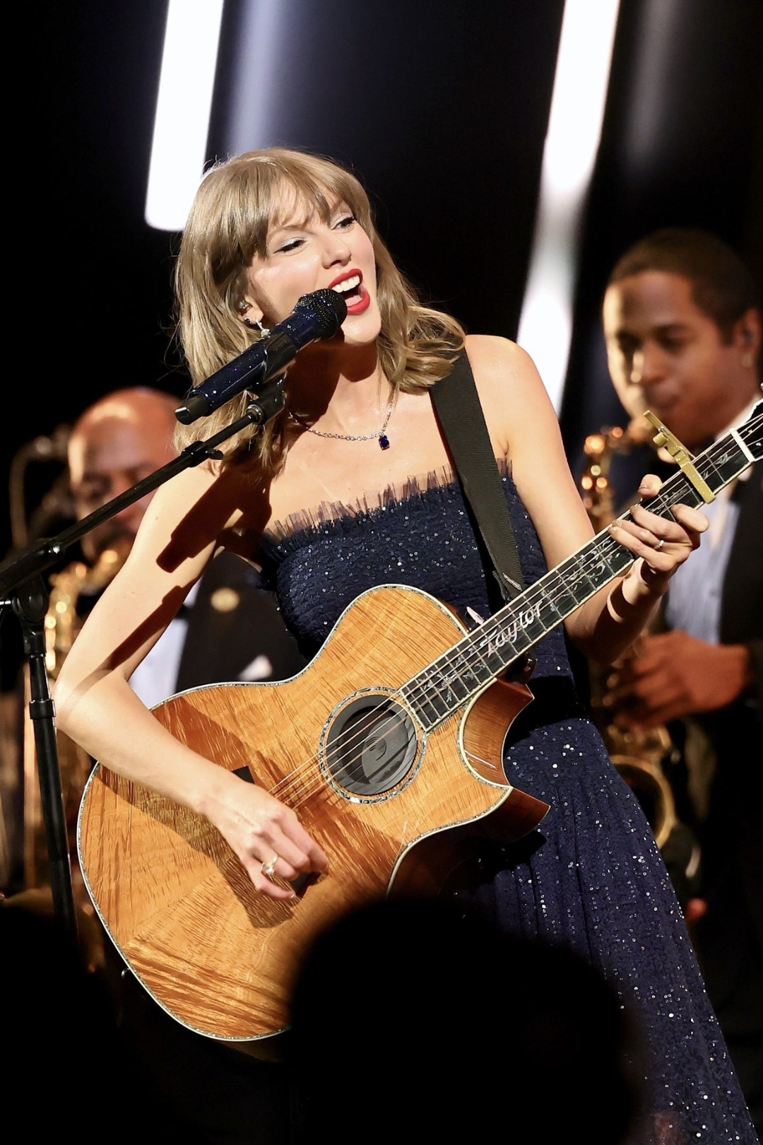 bzvn taylor swift academy museum gala 2026 ralph lauren (2)