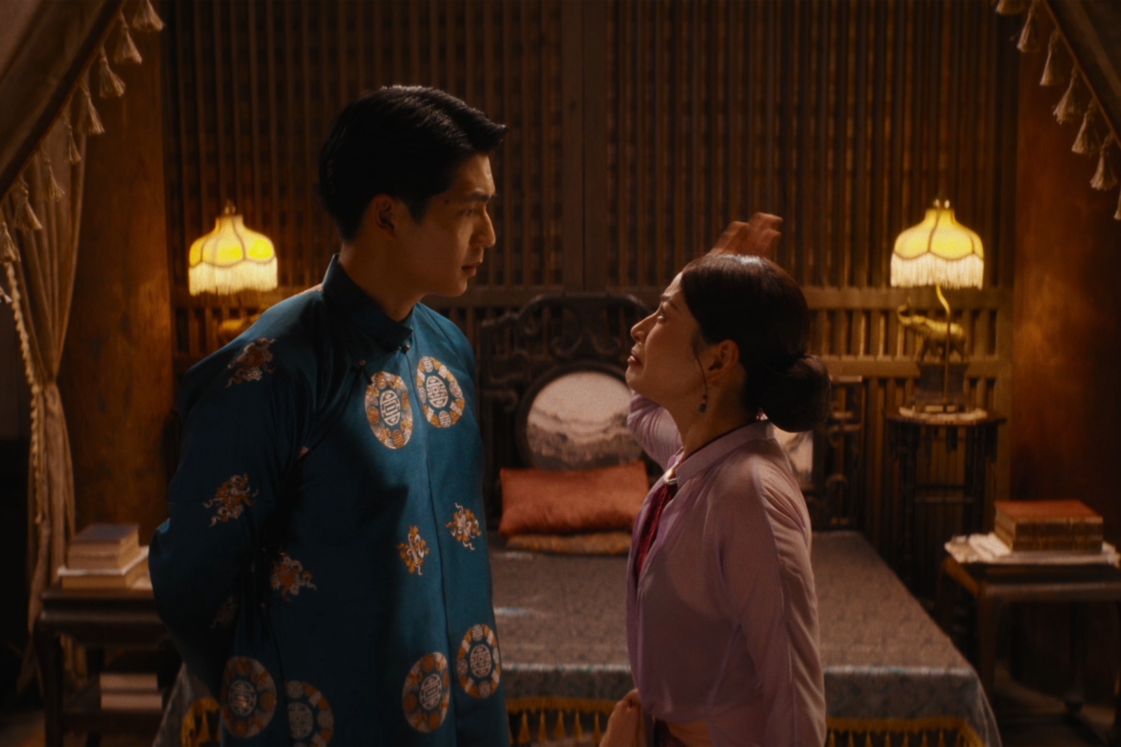 trailer-chi-chi-em-em-3