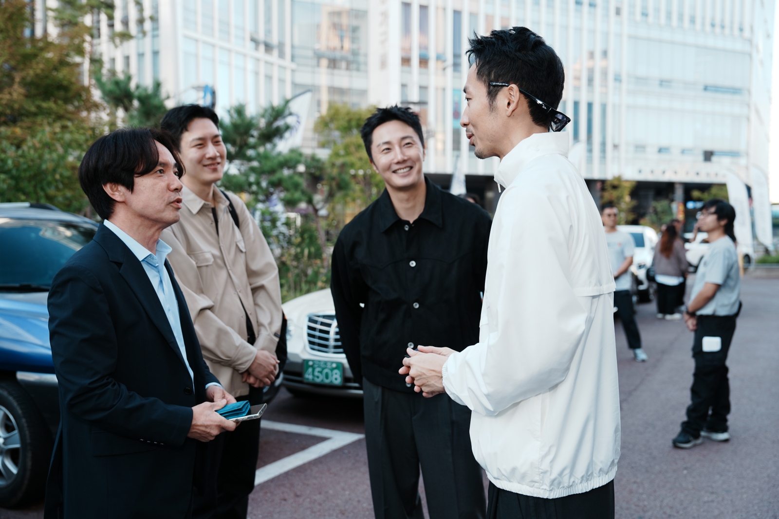 jung-il-woo-tuan-tran-on-my-way-home